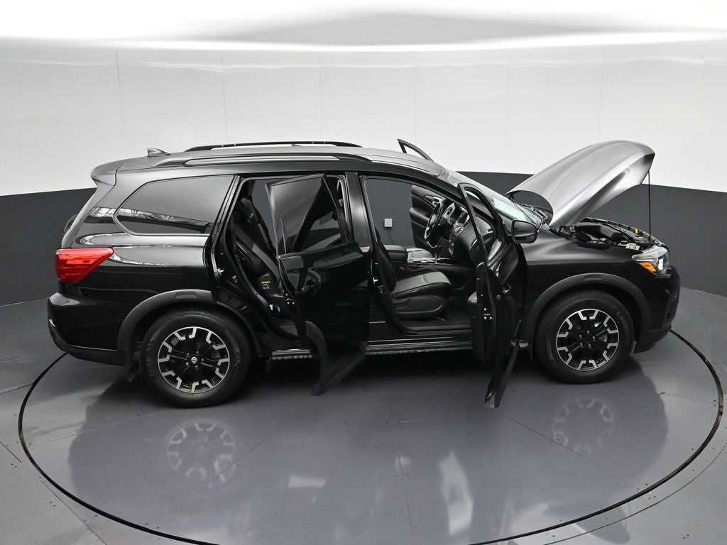 2020 Nissan Pathfinder SV