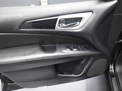 2019 Nissan Pathfinder S