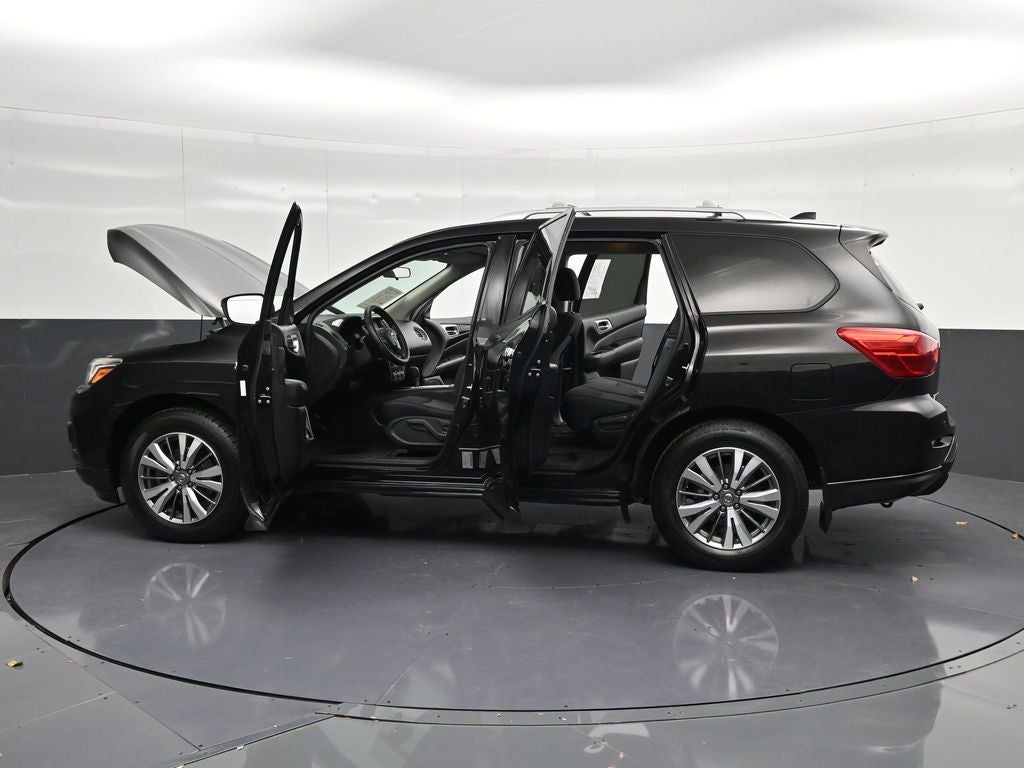 2019 Nissan Pathfinder S