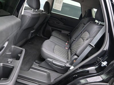 2024 Nissan Pathfinder S