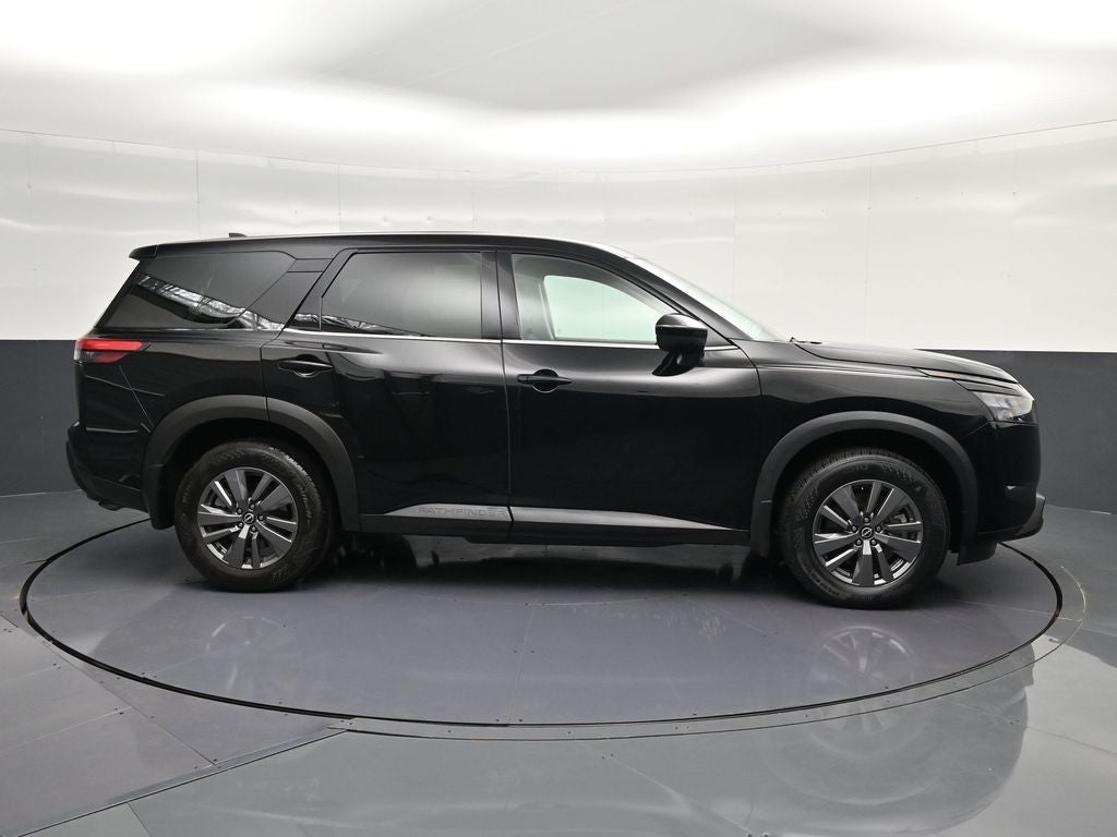 2024 Nissan Pathfinder S