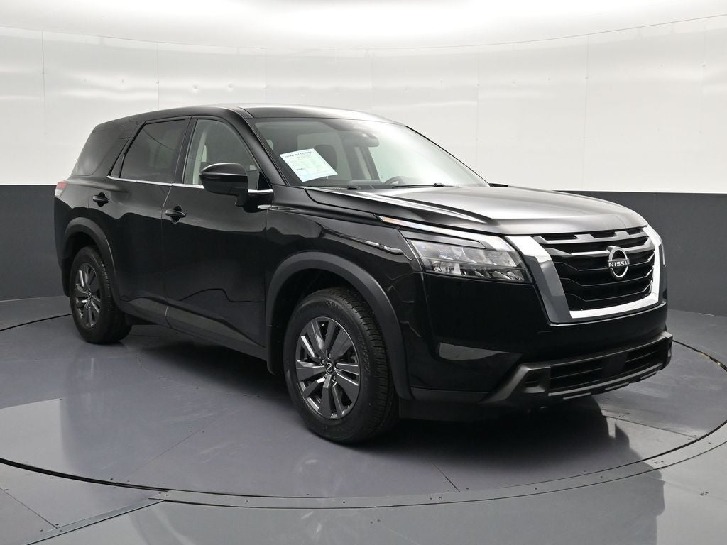 2024 Nissan Pathfinder S