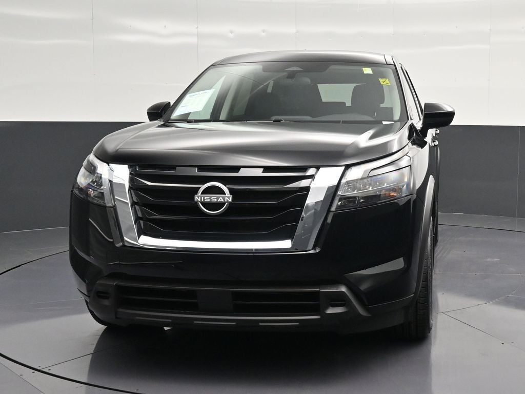 2024 Nissan Pathfinder S