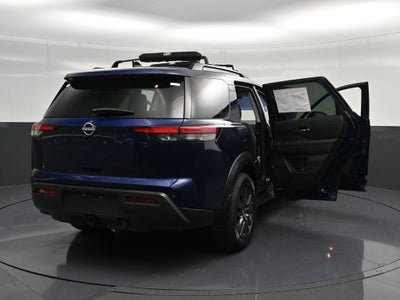 2022 Nissan Pathfinder SV