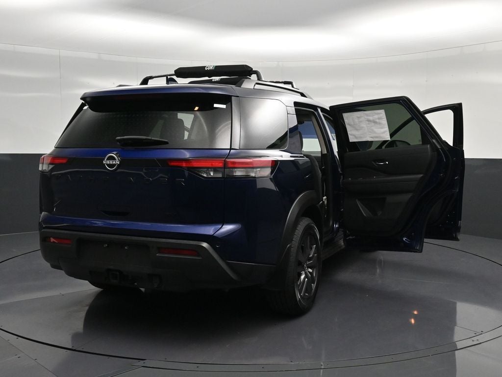 2022 Nissan Pathfinder SV