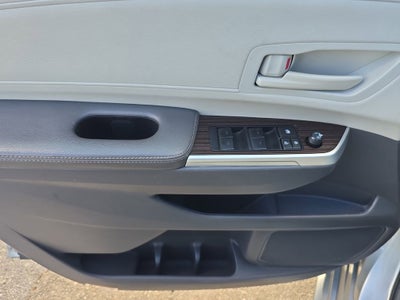 2023 Toyota Sienna LE 8 Passenger