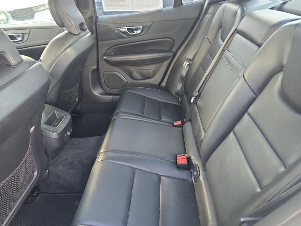 2020 Volvo S60 T5 Momentum