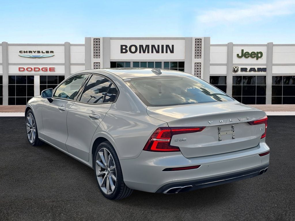2020 Volvo S60 T5 Momentum