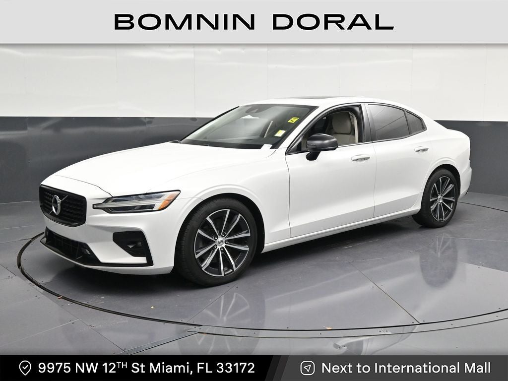 2021 Volvo S60 T5 Momentum