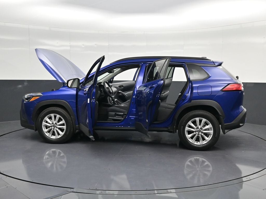 2025 Toyota Corolla Cross LE