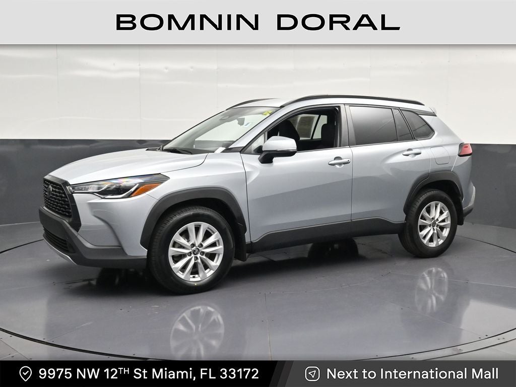 2024 Toyota Corolla Cross LE