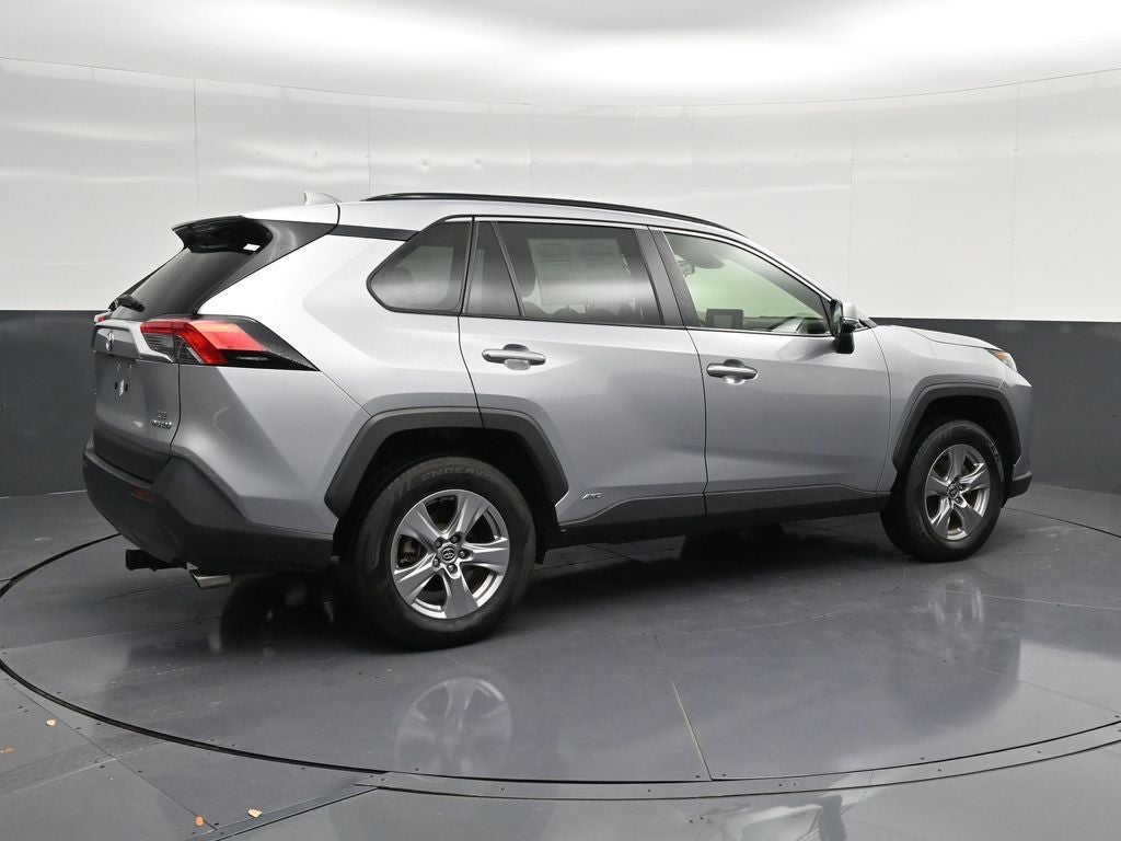 2022 Toyota RAV4 Hybrid LE