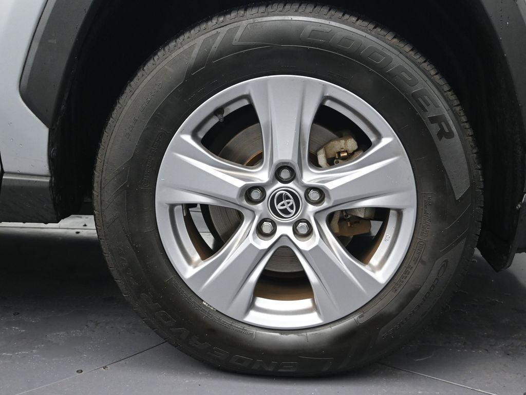 2022 Toyota RAV4 Hybrid LE