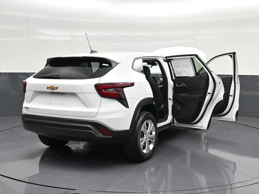 2024 Chevrolet Trax LS