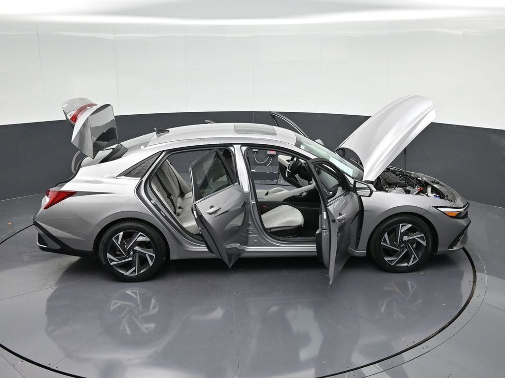 2024 Hyundai Elantra Limited