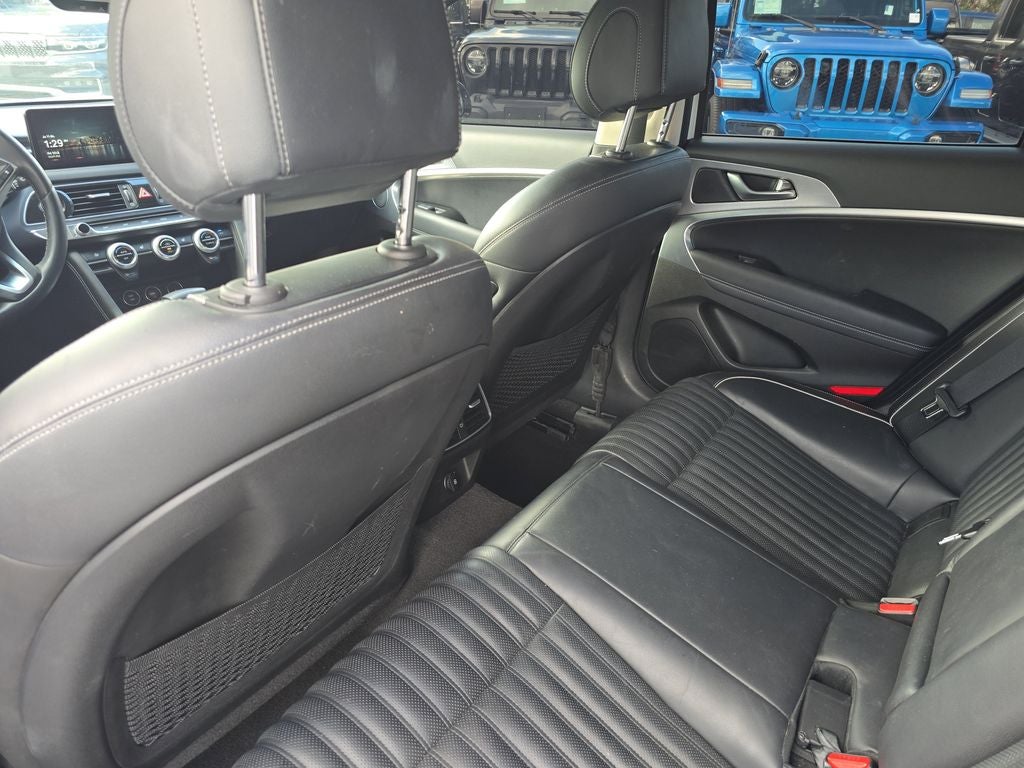 2022 Genesis G70 2.0T