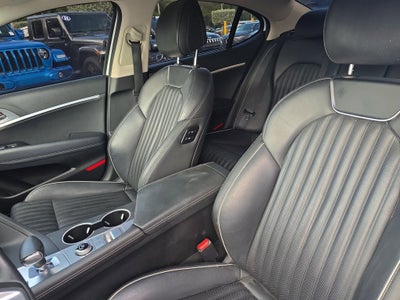 2022 Genesis G70 2.0T