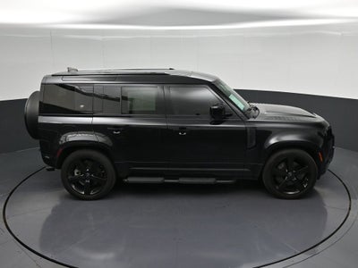2024 Land Rover Defender 110 X-Dynamic SE