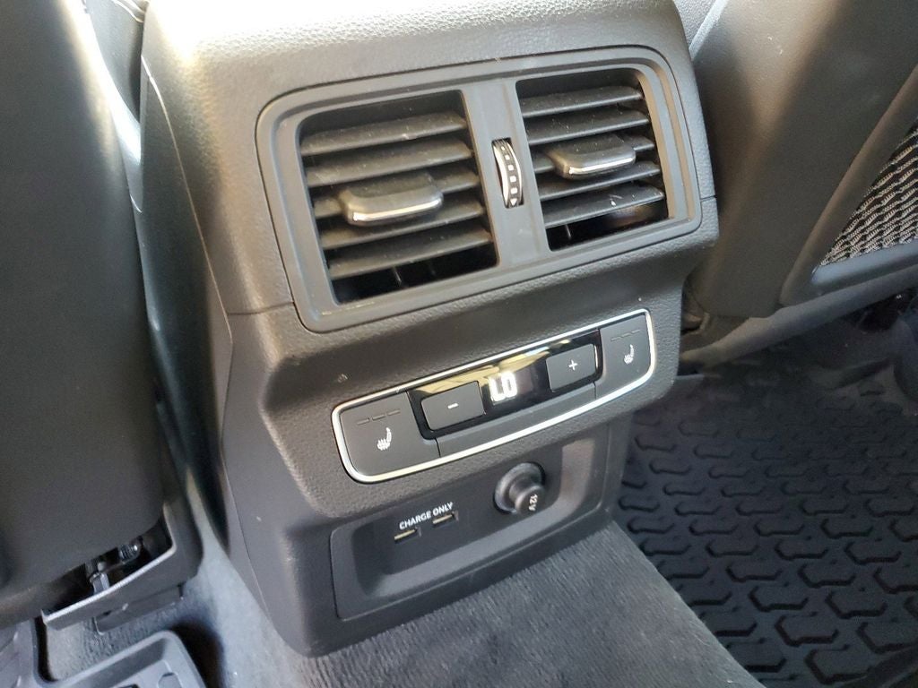 2021 Audi Q5 45 Prestige quattro