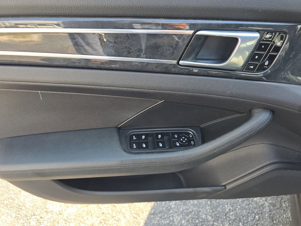 2017 Porsche Panamera 4S