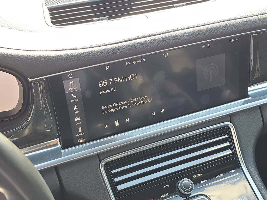 2017 Porsche Panamera 4S