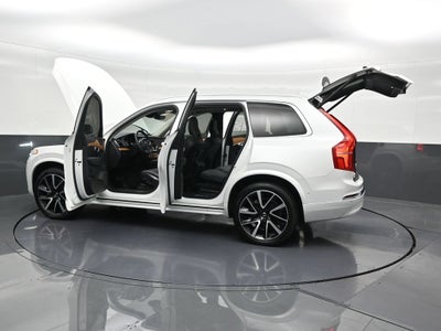 2024 Volvo XC90 B5 Plus