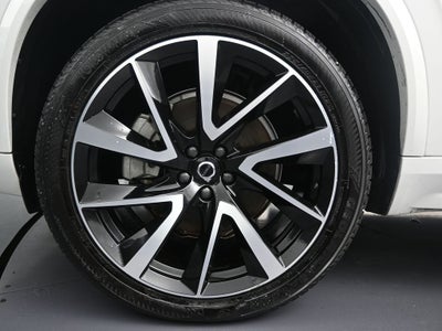 2024 Volvo XC90 B5 Plus