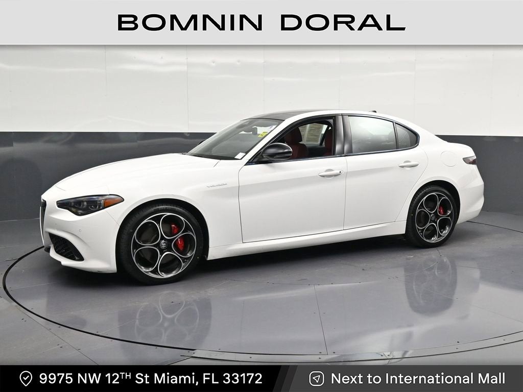 2025 Alfa Romeo Giulia Base