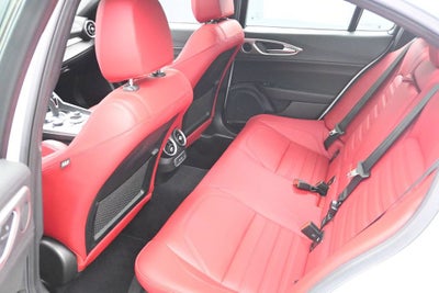 2025 Alfa Romeo Giulia Base