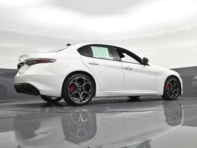 2025 Alfa Romeo Giulia Base