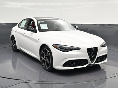 2025 Alfa Romeo Giulia Base