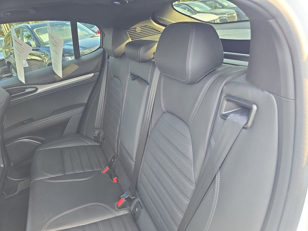 2023 Alfa Romeo Stelvio Veloce