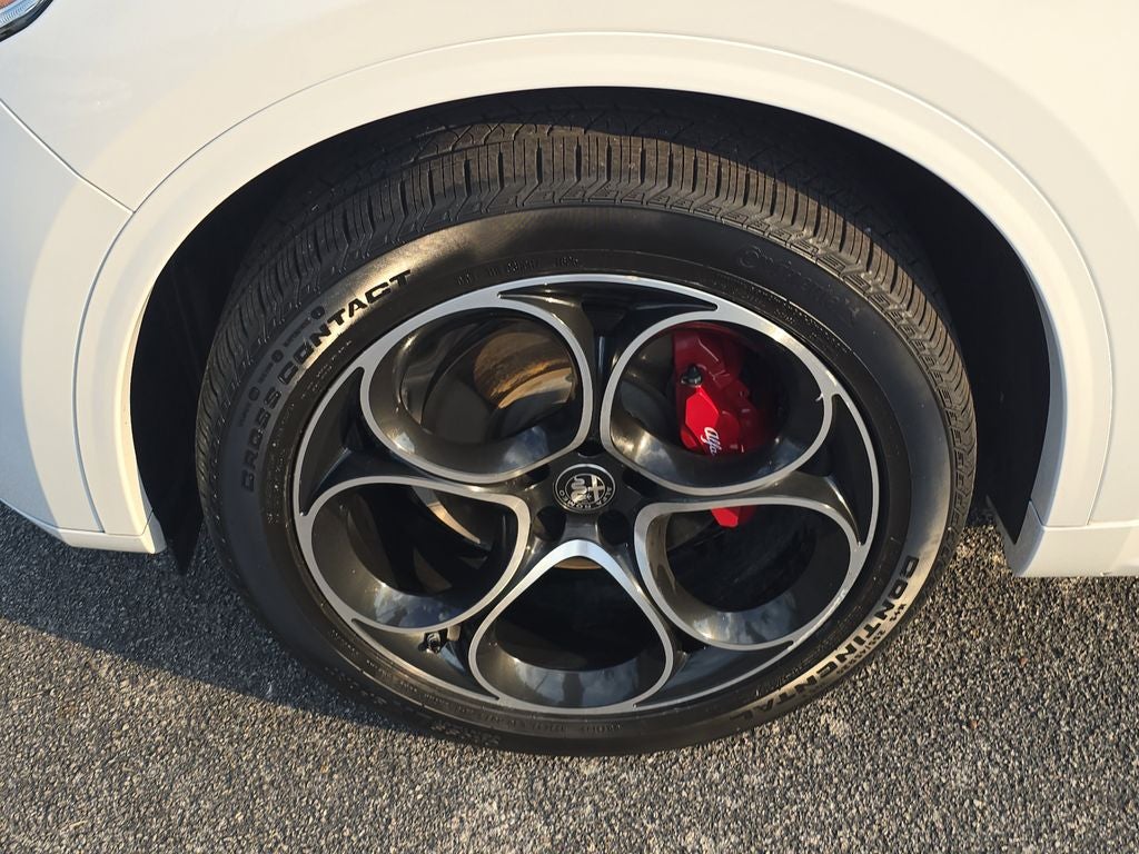 2023 Alfa Romeo Stelvio Veloce