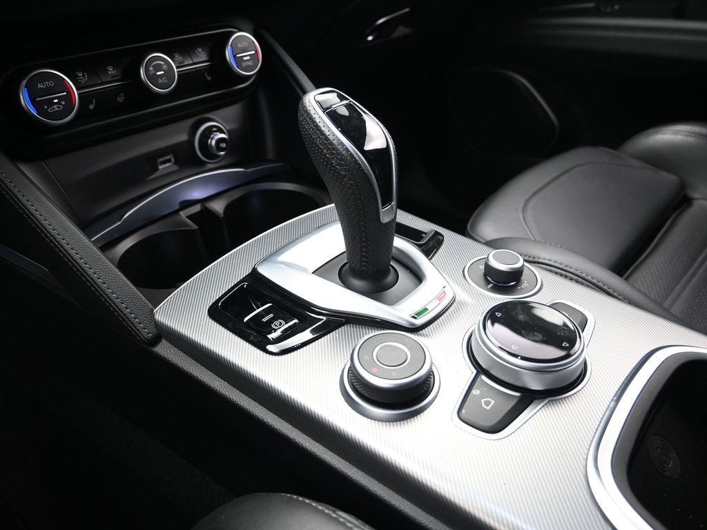 2023 Alfa Romeo Stelvio Veloce
