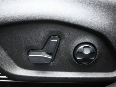 2025 Alfa Romeo Tonale Base