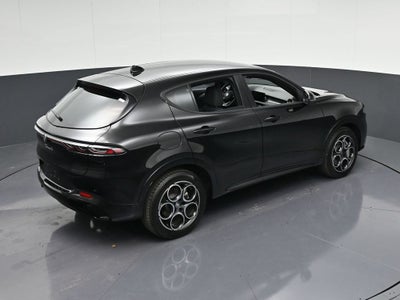 2025 Alfa Romeo Tonale Base