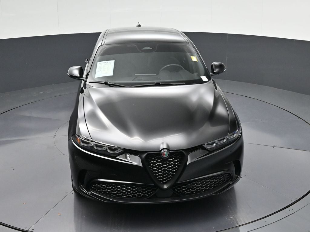 2025 Alfa Romeo Tonale Base